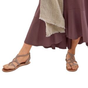 Gentle souls by Kenneth Cole metallic sandals size 10 NWOB